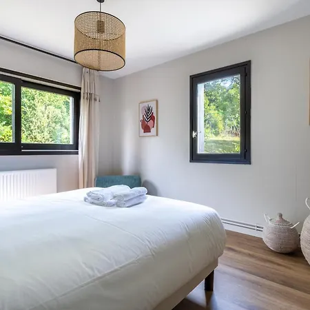 Maison Chic, Calme Avec Jardin Et Vue Sur Clermont Ceyrat