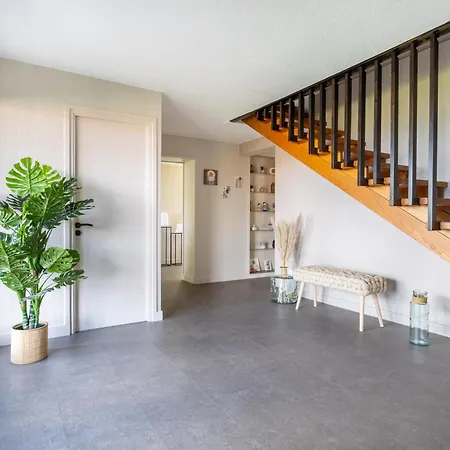 Maison Chic, Calme Avec Jardin Et Vue Sur Clermont *