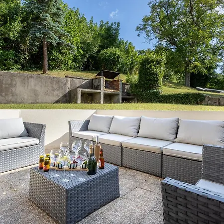 Maison Chic, Calme Avec Jardin Et Vue Sur Clermont *